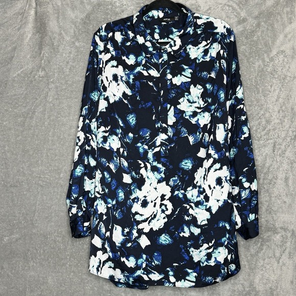 Apt. 9 Tops - Apt 9 2X Shirt Top Blue White Floral Flower Long Sleeve Collared Tunic Womens